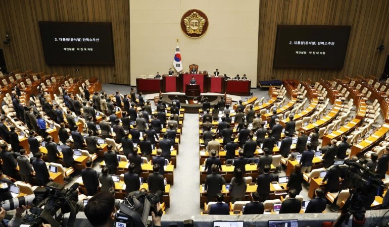 Güney Kore’de Yoon Suk Yeol’un Görevden Alınması İçin Azil Önergesi Oylaması