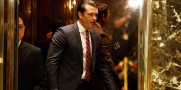 pete-hegseth-abd-savunma-bakanligina-atandi-3exGNb1T.jpg