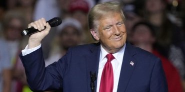 trump-6-ocak-baskini-ile-ilgili-1500den-fazla-kisiye-af-cikardi-uuz2dsQX.jpg