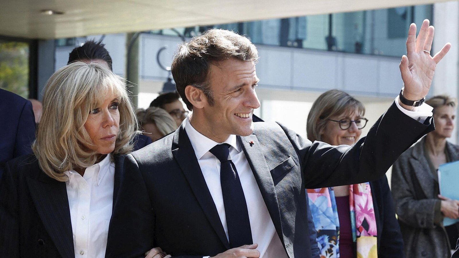 brigitte-macron-ifsasi-ve-fransiz-gazetecilerin-sorunlari-PznIV92V.jpg