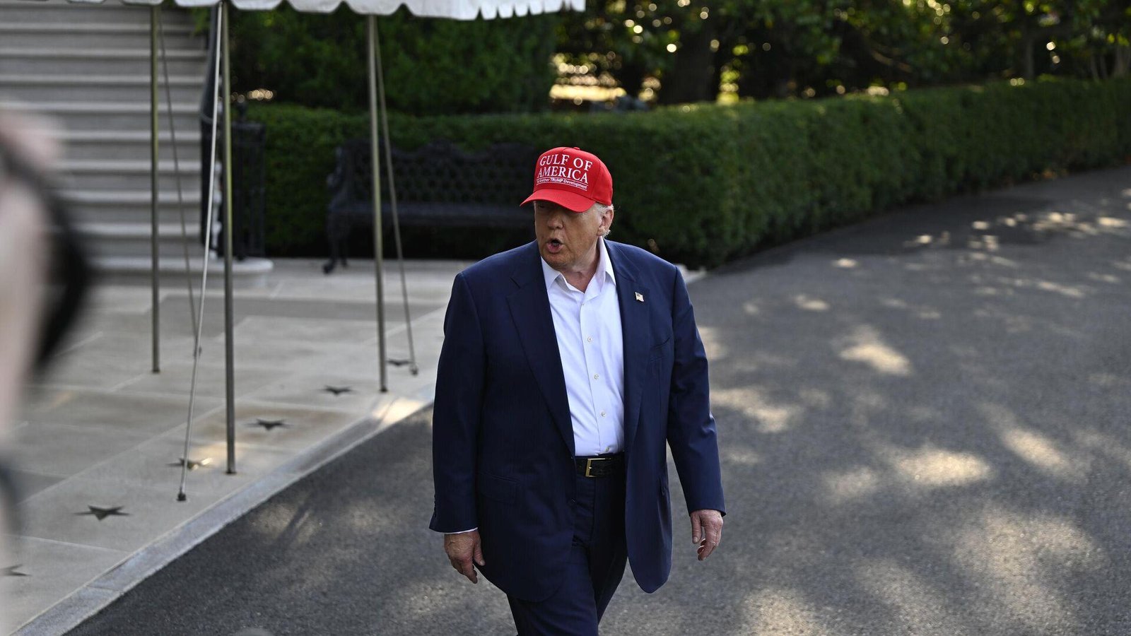 abd-baskani-donald-trumptan-yeni-ticaret-politikalari-ve-gumruk-vergisi-uygulamalari-mJxiDp7V.jpg