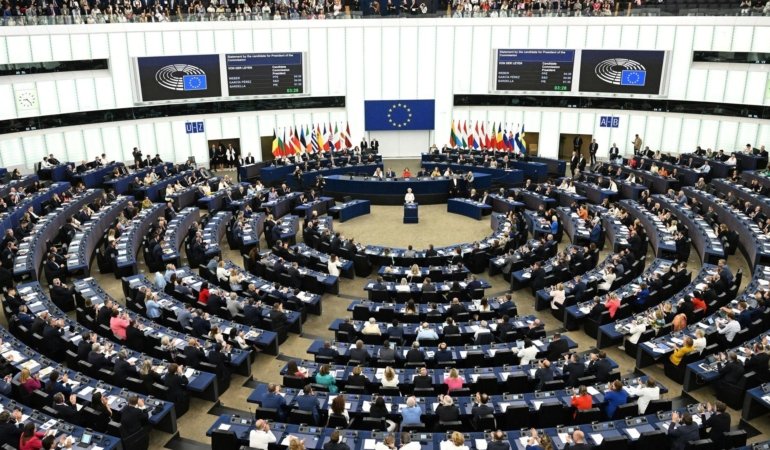 Avrupa Komisyonu: AB yolları asker taşımacılığına uygun değil