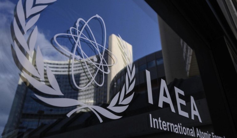 İran Meclisi UAEA Denetimlerini Durdurma Kararını Genişletiyor: Yasa ve Anayasa Konusunda Siyasi Tartışma