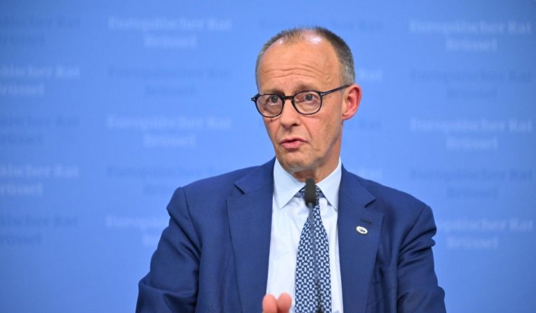 Merz: Ukrayna, toprak meselelerini görüşmeye hazır