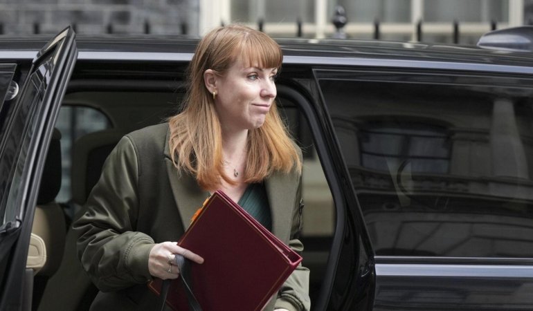 Angela Rayner: İkinci Evi İçin Vergi Hatası ve İstifa Süreci