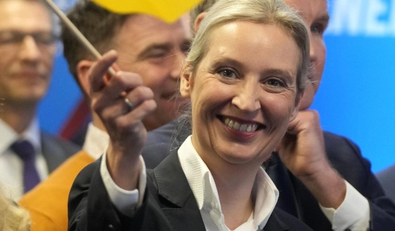 Kuzey Ren-Vestfalya Seçimlerinde AfD ve CDU/SPD Dengesi: Bölgesel Yükselişler ve Merz Hükümetine İlk Sınav