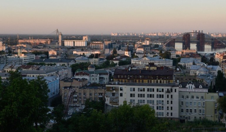 AB’nin Ukrayna için 4 Milyar Euro’luk Yeni Mali Destek Dilimi ve Rus Varlıklarının Dondurulması