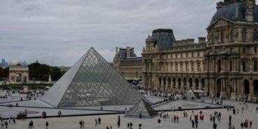 louvredeki-soygunun-ardindan-guvenlik-ve-restorasyon-icin-yeni-adimlar-XggBNTGP.jpg