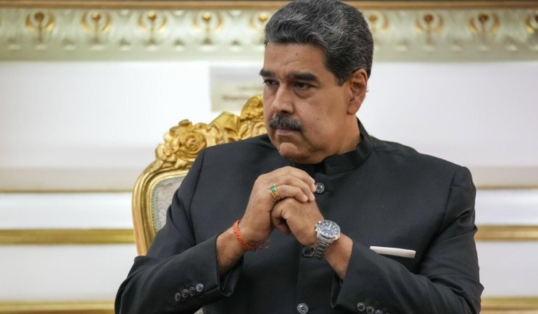 Venezuela: Maduro Hükümeti Yeni Vatandaşlıktan Çıkarma Düzenlemesini ve Bölgesel Gerginlikleri Duyuruyor