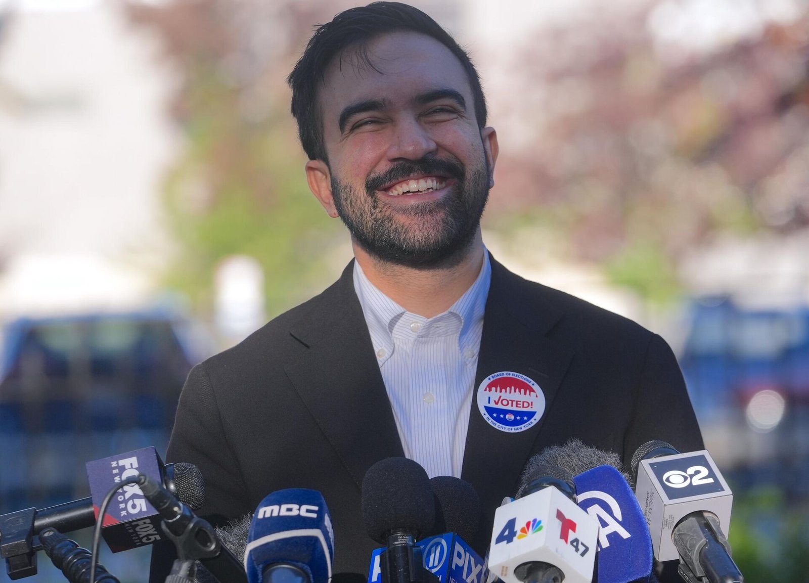 2025 Dünya Seçim Manzarası: Lider Değişimleri ve Papalık Seçimiyle Gelen Dönüşüm