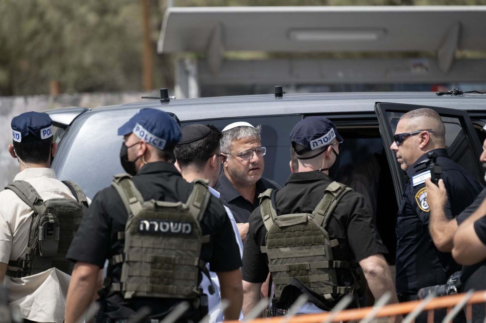 Bnei Brak ve Necef’te Protestolar ve Bölge Güvenliği: Gözaltılar ve Gerginlikler