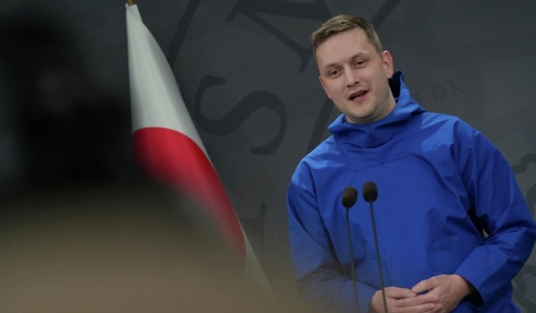 Grönland Hastane Gemisi Gönderimi Tartışması: Bağımsız Yönetim ve Dış Yardım Konusunda Net Duruş