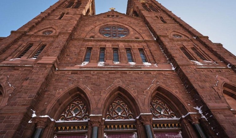 Rhode Island Raporu: Rahipler ve Çocuk İstismarıyla İlgili Yıllar Boyunca Gizli Değerlendirme