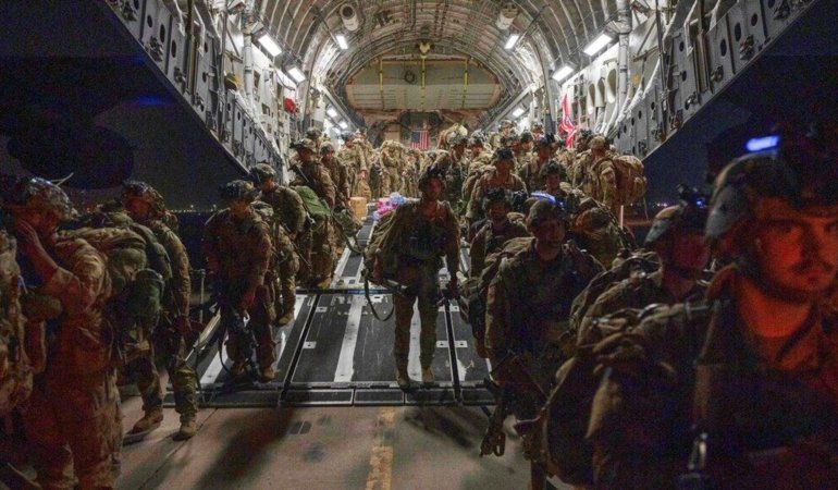 Çabuk Karar Bekleyen Kriz: Üç Uçak Gemisi ve Kara Operasyonları Alternatifleri