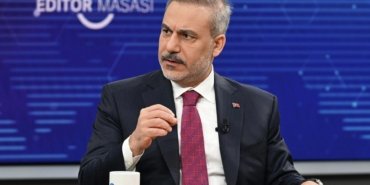 disisleri-bakani-hakan-fidanin-muzakere-degerlendirmesi-bolgesel-gerginlik-ve-enerji-guvenligi-uzerindeki-etkiler-193jpbwj.jpg