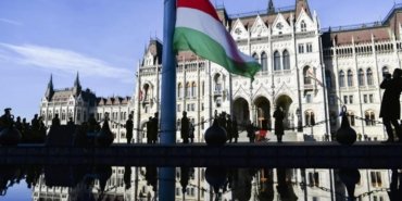macaristanda-hibrit-savasin-derin-analizi-orbana-yonelik-baskilar-ve-abd-ab-dengesi-sMjX8e9h.jpg