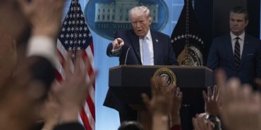 trump-desteginin-dususu-ve-siyasi-belirsizlik-anketler-ve-analizler-isiginda-kasim-secimleri-yakinlasiyor-1fzYVLFF.jpg