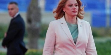 letonyada-koalisyon-krizi-ve-yolsuzluk-sorusturmasi-el4-VnkNBdnr.jpg