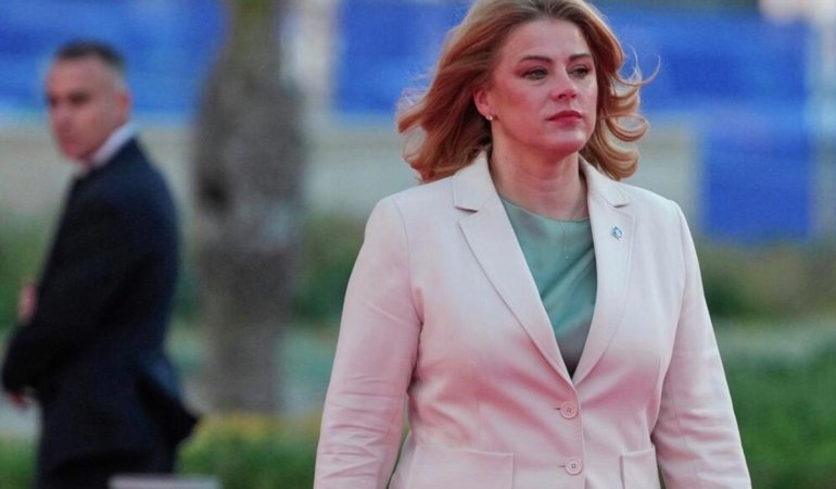 Letonya’da Koalisyon Krizi ve Yolsuzluk Soruşturması Žel4