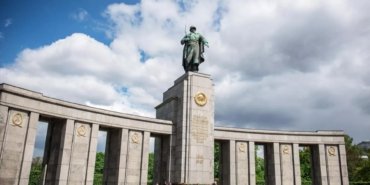 berlinin-anitsal-tartismasi-rusyayi-anma-ve-tarih-yaklasimi-uzerine-siyasi-tartismalar-mrusjgML.jpg