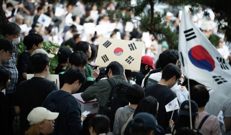 seulde-oy-pusulasi-krizi-protests-and-administrative-setbacks-mPZNeY6B.jpg