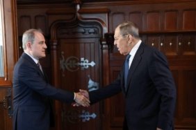 lavrov-iran-etrafinda-artan-tansiyon-kuresel-ekonomi-ve-guvenlik-icin-risk-olusturuyor-CuuwZIMQ.jpg