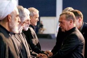 medvedevin-iran-ziyareti-ve-rus-iran-stratejik-isbirligi-uzerine-guncel-degerlendirme-FaBf3k7l.jpg