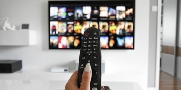 televizyon-izlemenin-uzun-vadeli-beyin-etkileri-yasla-degisen-riskler-ve-aktivite-turlerinin-rolu-bdCARV6b.jpg
