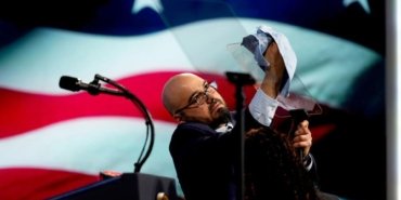 trump-zirvesinde-prompter-olayi-gabriel-perez-ve-insider-trading-iddialari-Zt8IZSQr.jpg